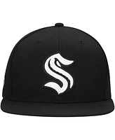 Mitchell & Ness Men's Black Seattle Kraken Team Snapback Hat