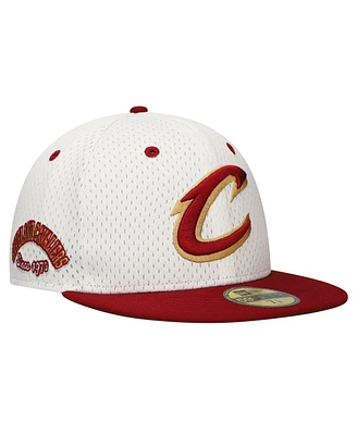 New Era Men's White/Wine Cleveland Cavaliers Throwback 2Tone 59FIFTY Fitted Hat