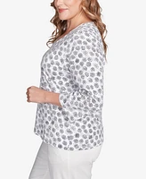 Hearts Of Palm Plus Size Printed Essentials V-Neck Top