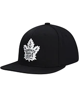 Mitchell & Ness Men's Black Toronto Maple Leaf's Team Snapback Hat