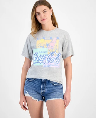 Freeze 24-7 Juniors' Coca-Cola Graphic Relaxed-Fit T-Shirt