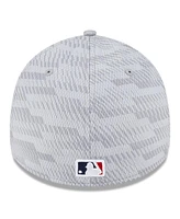 New Era Men's Gray Boston Red Sox 2025 Mlb Clubhouse 39THIRTY Flex Hat