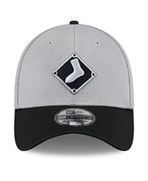 New Era Men's Gray/ Chicago White Sox 2025 Batting Practice 39THIRTY Flex Hat