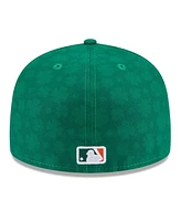 New Era Men's Kelly Green Cleveland Guardians St. Patrick's Day 59FIFTY Fitted Hat