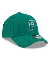 New Era Men's Kelly Green Pittsburgh Pirates St. Patrick's Day A-Frame 9FORTY Adjustable Hat