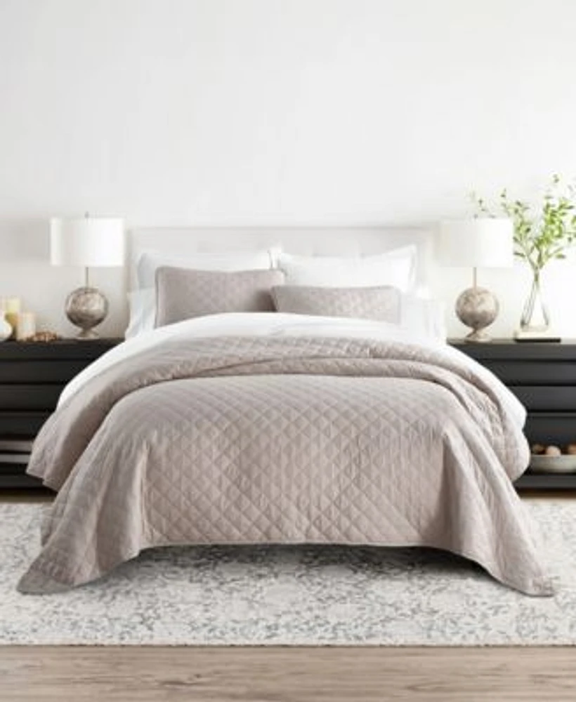 Ienjoy Home Diamond Stitch Quilt Sets