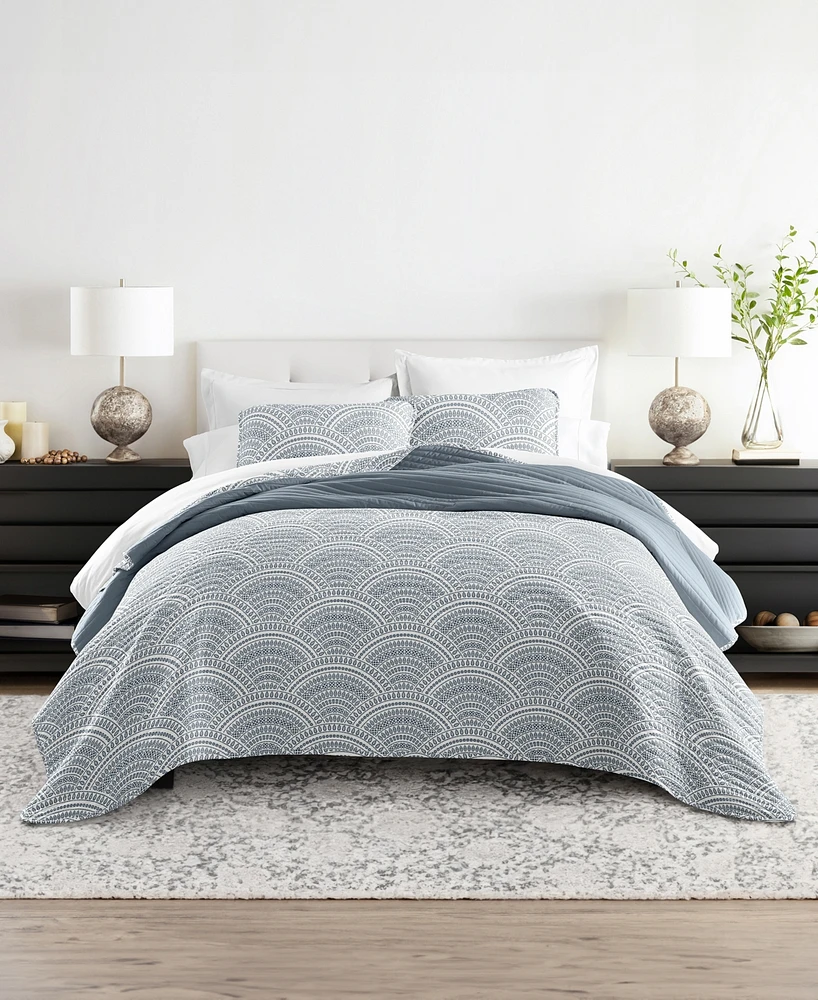 ienjoy Home Scallop Reversible -Pc. Quilt Set