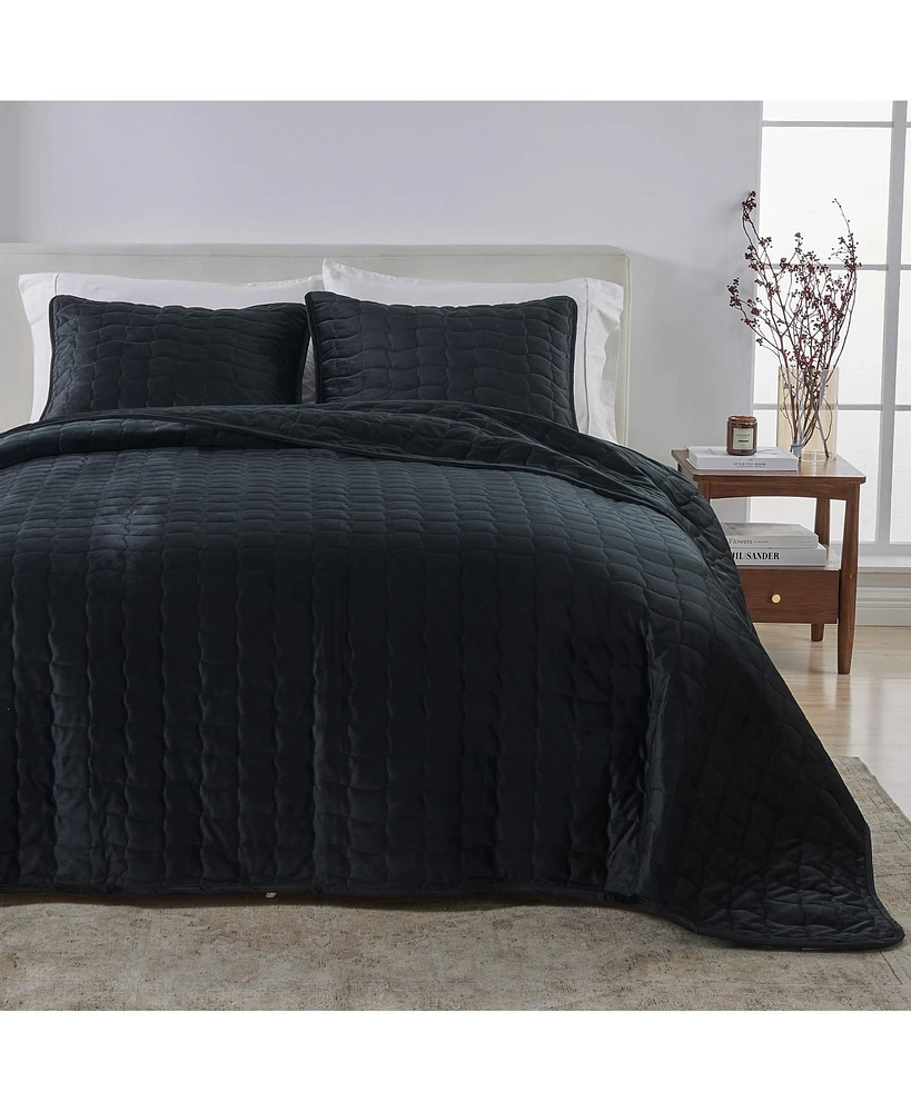 Linery & Co. Velvet Solid Quilt Set