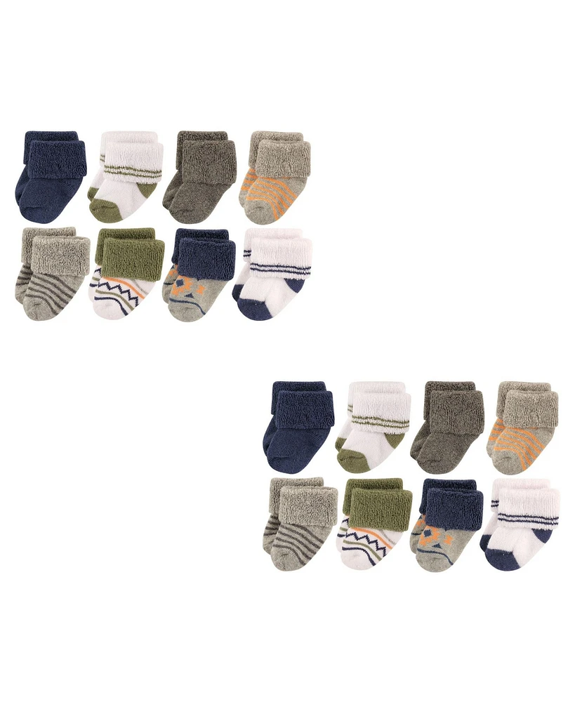 Luvable Friends Baby Boys Newborn Terry Socks, Aztec 16-Piece, 0-6 Months