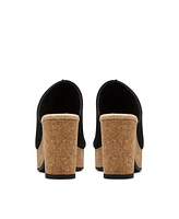 Clarks Collection Women's Nerisa Vine Wedge Sandals