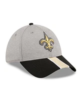 New Era Men's Heather Gray/Black Orleans Saints Striped 39THIRTY Flex Hat