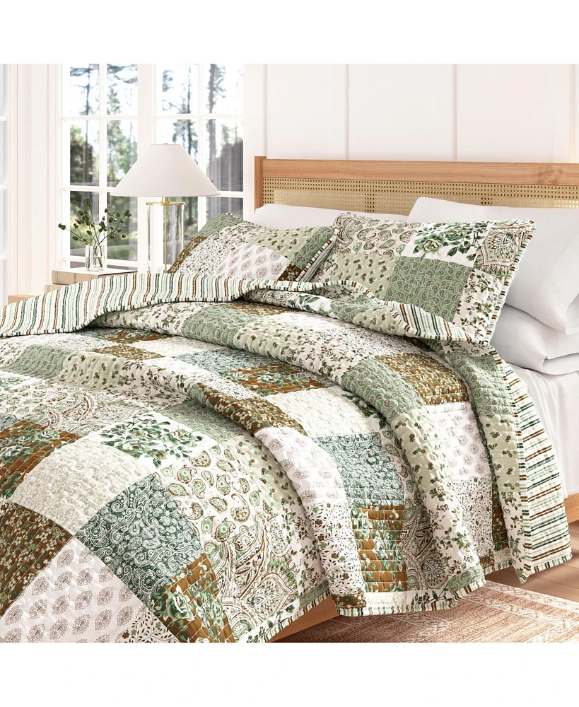 Linery & Co. All Season 3 Piece Floral Stitched Quilt Set with Shams