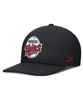 Nike Men's Navy/ Minnesota Twins Pro Performance Snapback Hat