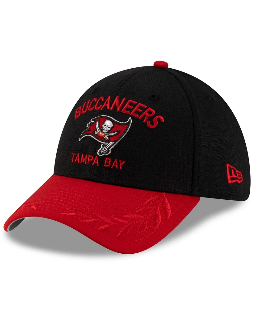 New Era Men's / Red Tampa Bay Buccaneers 2025 Nfl Draft 39THIRTY Flex Hat