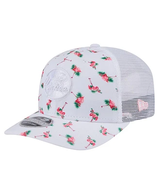New Era Men's White New York Yankees Flamingo Mesh Back 9SEVENTY Stretch-Snap Hat