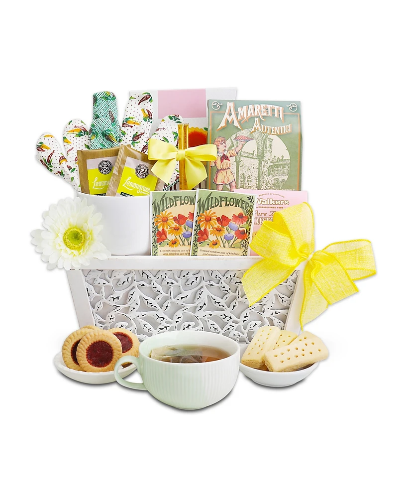 Alder Creek Gift Baskets Planting Spring Gift Basket Set, 13 Piece