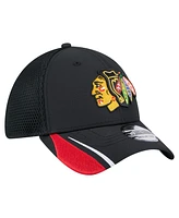 New Era Men's Black Chicago Blackhawks Linear Featherweight 39THIRTY Flex Hat