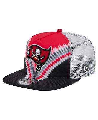 New Era Men's Red/Black Tampa Bay Buccaneers Throwback Dye Golfer Snapback Hat