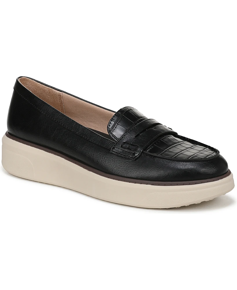 LifeStride Women's Chelsea Round Toe Platform Penny Loafers