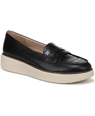 LifeStride Women's Chelsea Round Toe Platform Penny Loafers