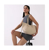 Women's The Illume Tote Bag