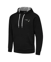 Antigua Men's Black New England Patriots Brushed Carbon Victory Pullover Hoodie