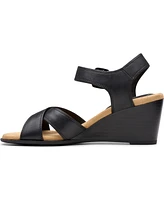 Clarks Collection Women's Emmalae Iris Wedge Sandals