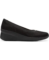 Clarks Collection Women's Suttyn Kaylie Slip-On Shoes