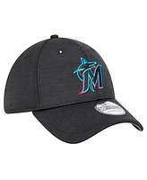 New Era Men's Black Miami Marlins Tech 39THIRTY Flex Hat