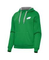 Antigua Women's Kelly Green Philadelphia Eagles St. Patrick's Day Victory Pullover Hoodie