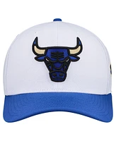 Mitchell & Ness Men's White Chicago Bulls Core Pro Crown Adjustable Hat