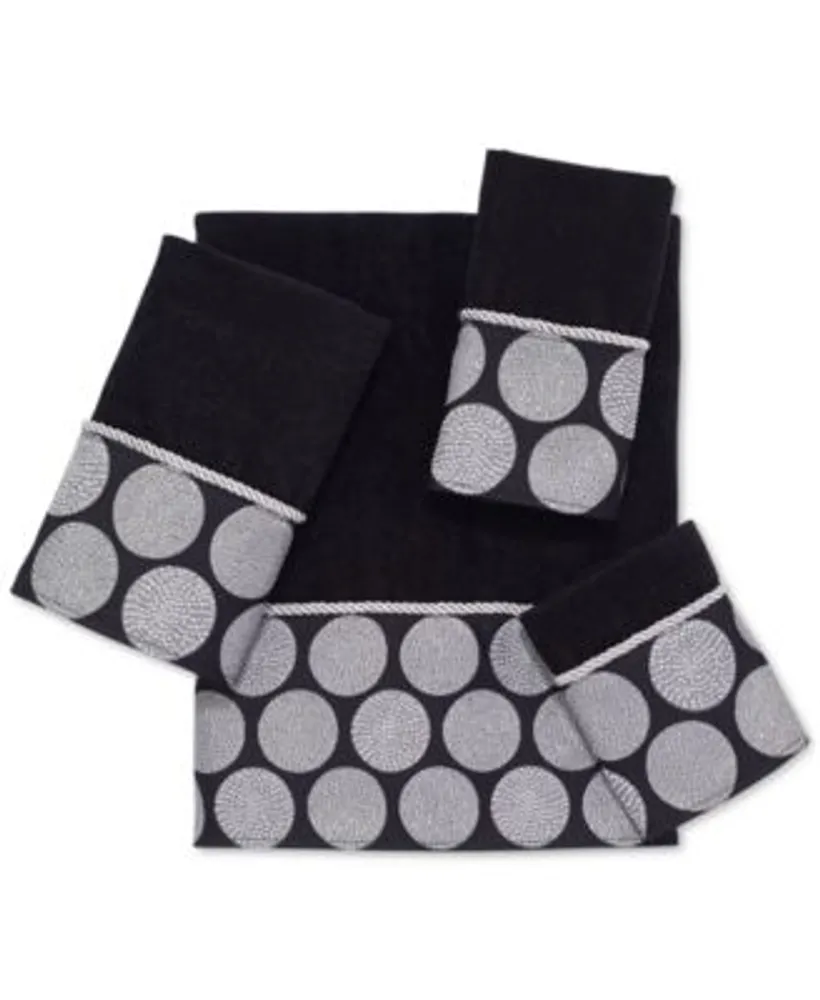 Avanti Dotted Circle Bordered Cotton Bath Towels