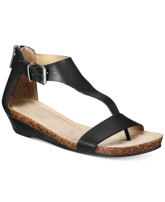 Kenneth Cole Reaction Women's Great Gal Sandals