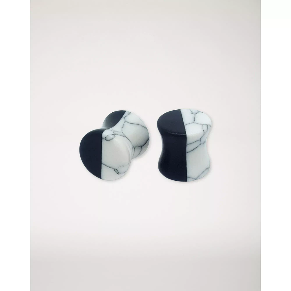 Marble-Effect Plugs