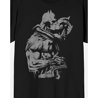 Batman and Catwoman Kissing T Shirt - DC Comics