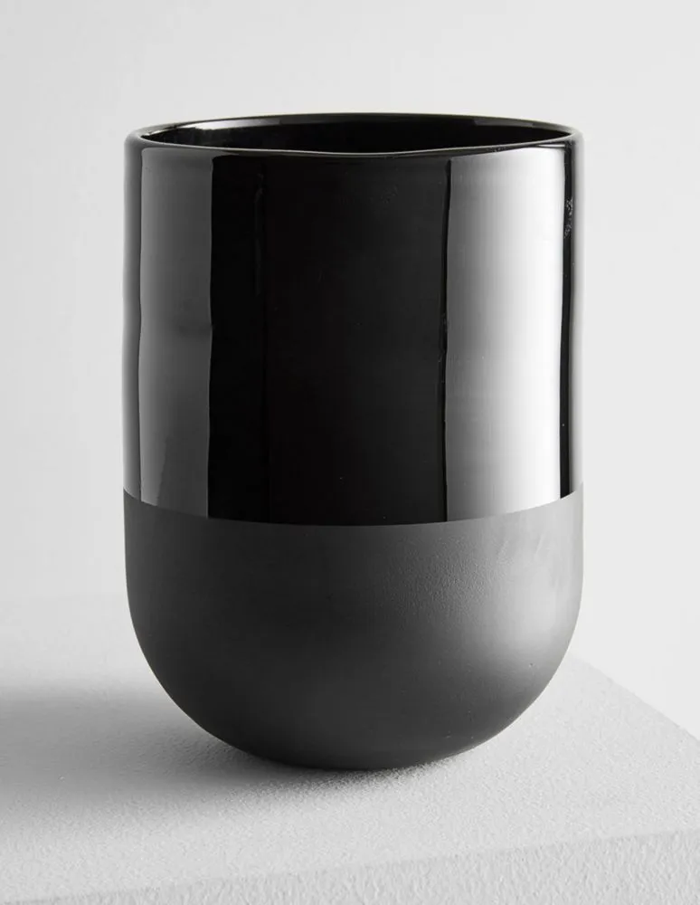 Vela Black Glass Collection