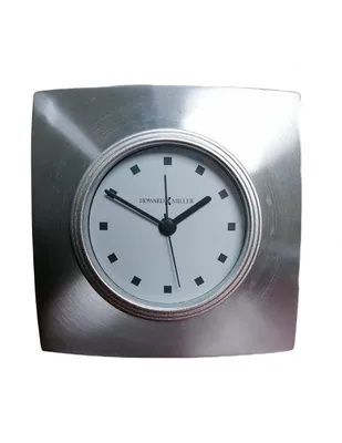 Reloj de mesa Howard Miller de acero inoxidable