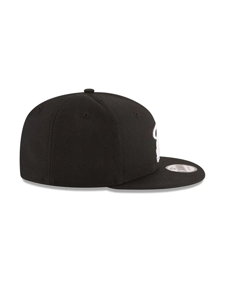 Gorra visera curva snapback New Era Basic 950 black & white collection NBA Heats para unisex