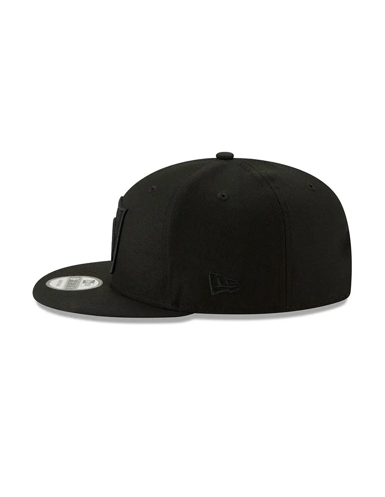 Gorra visera curva snapback New Era Basic 950 black on black collection NFL Las Vegas Raiders para unisex