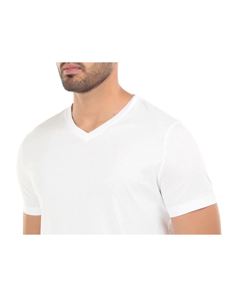 Playera cuello V para hombre