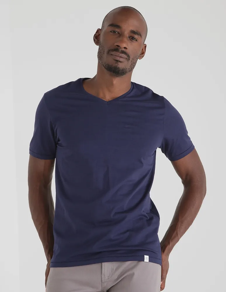 Playera Elemento Uomo cuello V para hombre