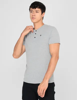 Playera That's It cuello henley para hombre