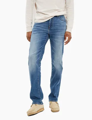 Jeans straight American Eagle deslavado corte cintura alta para