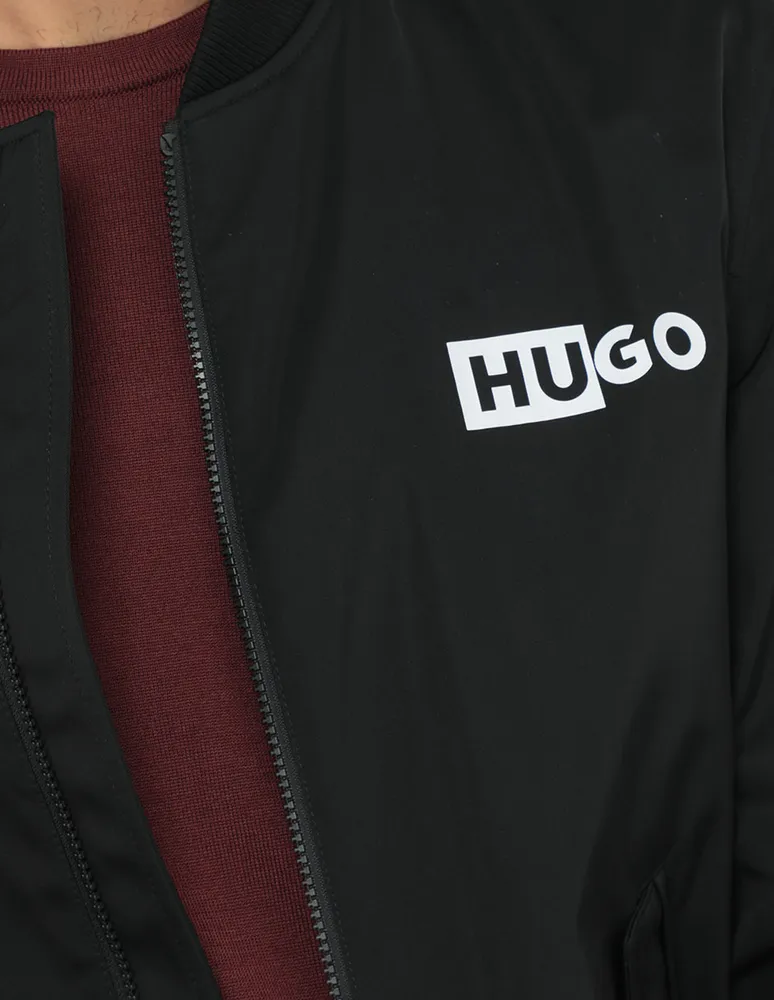 Chamarra HUGO impermeable con bolsillos para hombre