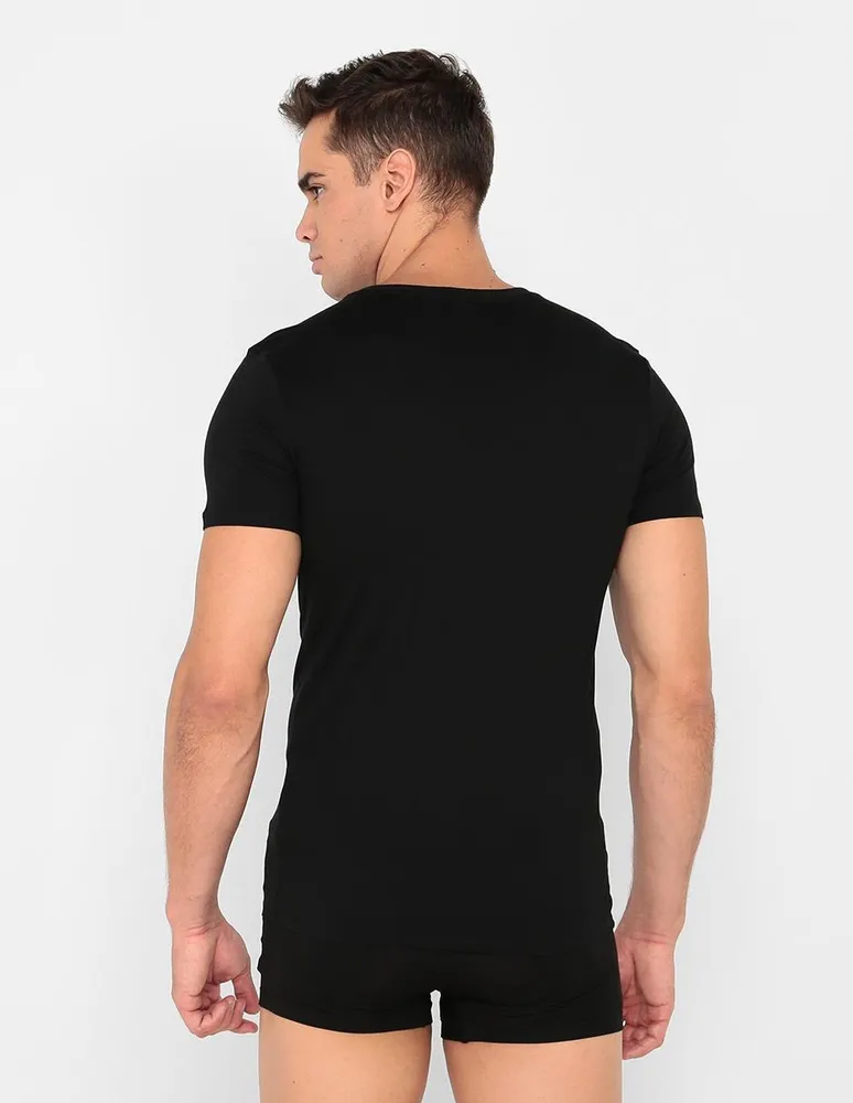 Camiseta Lacoste cuello V negra