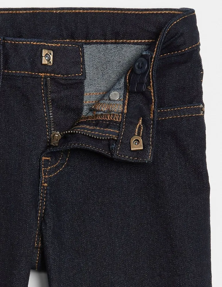 Jeans ajustado obscuro corte skinny para niña