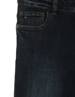 Jeans regular Tommy Hilfiger claro corte fit para niño