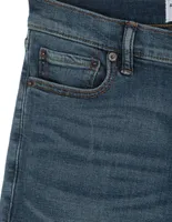 Jeans regular Abercrombie 'lavado claro corte ajustado para niño