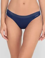 Tanga Calvin Klein con encaje