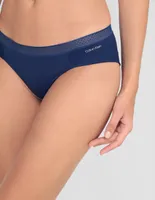 Bikini Calvin Klein con encaje